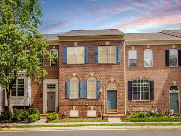Milthorn Terrace, Sterling, sold by Kevin Bailey.