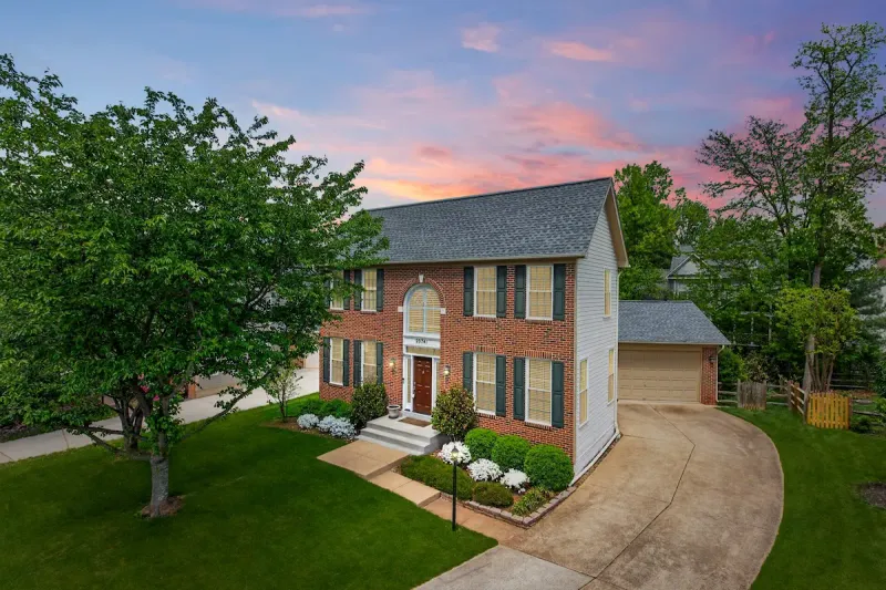 Parkside Circle, Sterling, sold by Kevin Bailey.